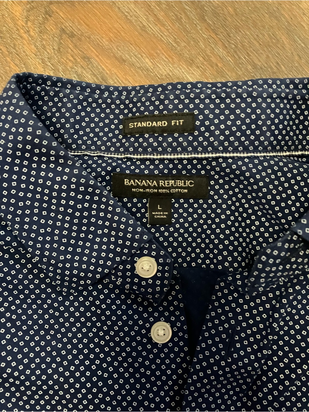 Banana Republic men’s shirt - Picture 3 of 4